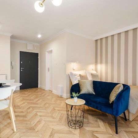 לודז' Sky Home- Blue Apartament -Manufaktura, Bezplatny Parking, Klima, Dostep Na Kod מראה חיצוני תמונה